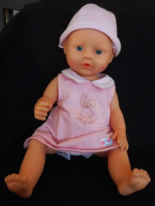 Collectable Simba new born baby doll STHK 52