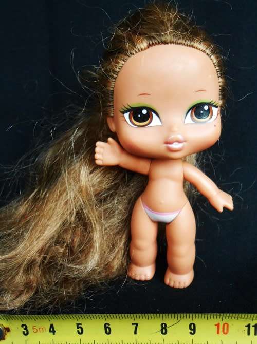 Collectable MGA Bratz Babyz Doll Yasmin hair Flair