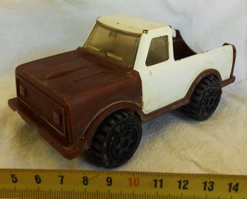 Collectible Vintage Torco  Die cast Brown and white Pick Up Truck Toy