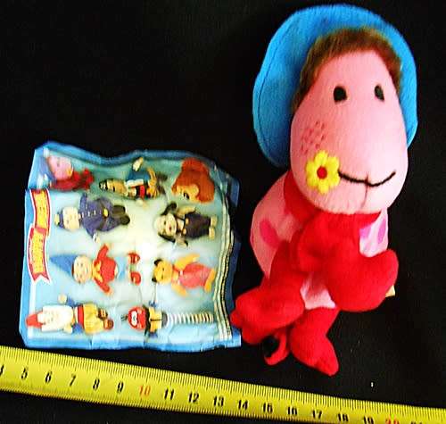 MCDONALDS TOYS MAGIC ROUNDABOUT ERMINTRUDE THE COW  PLUSH TOY 2001
