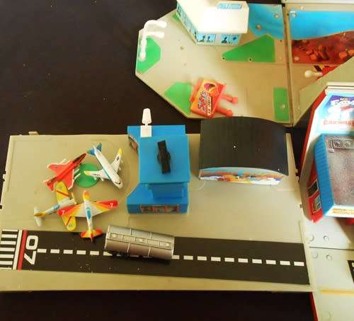 Vintage Micro Machines Super City Toolbox 1988 Galoob Playset NEAR COMPLETE