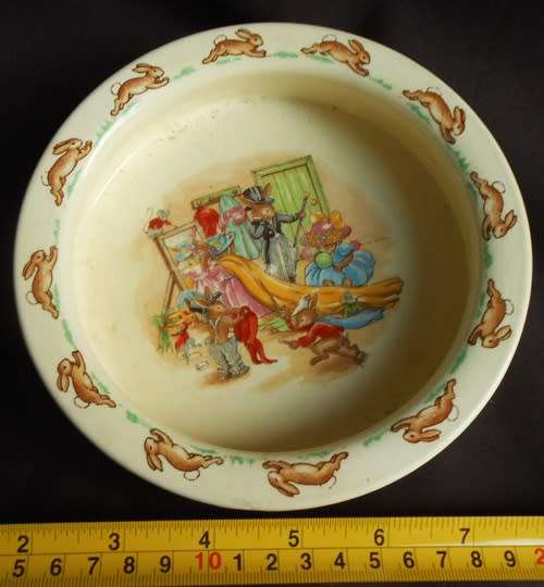 collectable vintage Royal Doulton Bunnikins nursery plate