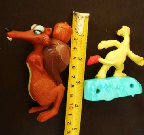 collectable two McDonalds Ice Age Figures Scrat and Sid