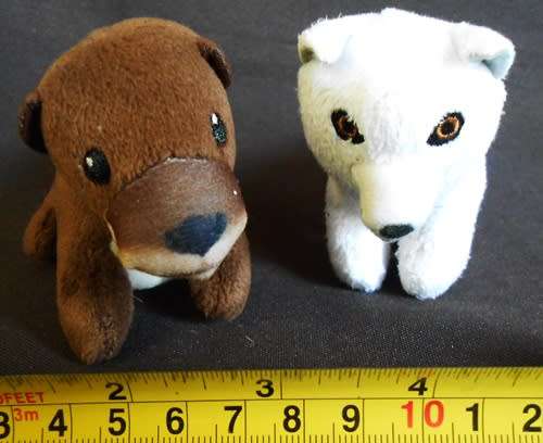 collectable Mcdonalds National Geographic Kids toys Eurasian Otter and Arctic fox