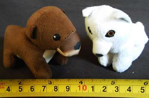 collectable Mcdonalds National Geographic Kids toys Eurasian Otter and Arctic fox