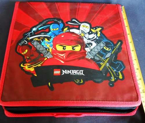Lego Ninjago Zipped carry case with Six Ninjago Figures