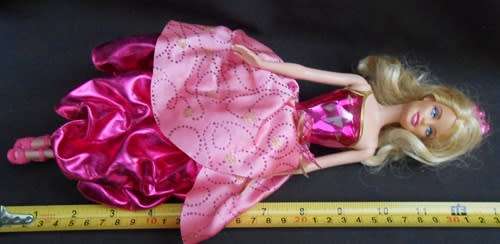 collectable Barbie Beautiful Ruby Dress Wind Up Outfit Doll 2010