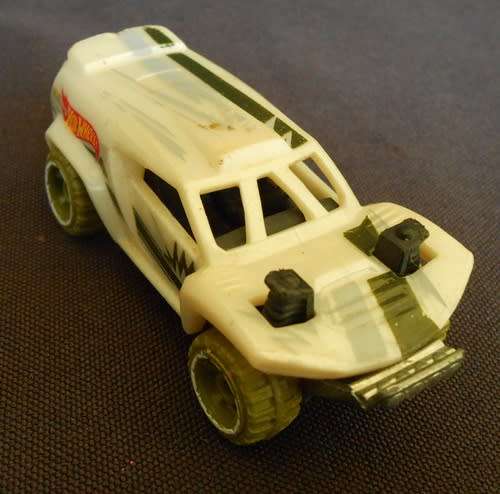 collectable B12- 2013 Mattel Hot Wheels Land Crusher 101