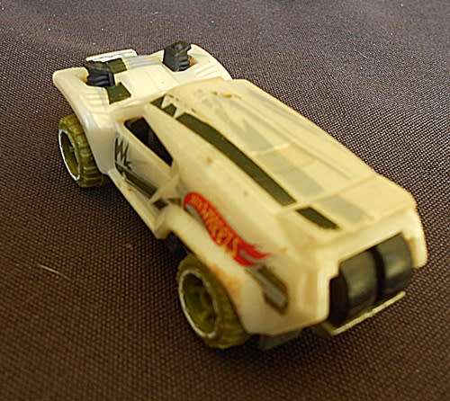 collectable B12- 2013 Mattel Hot Wheels Land Crusher 101
