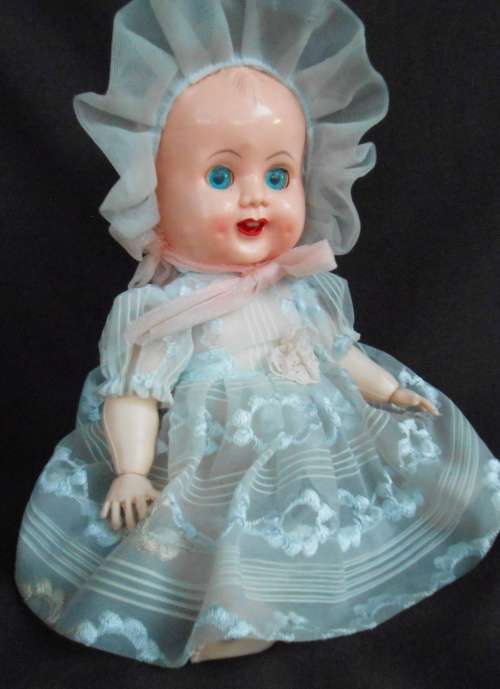 Small Vintage Evergreen Baby Doll - Sleep Eyed Hard Plastic -Moving Limbs original dress from 1950 s