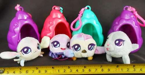 Pearly Pods Sea Animals to Collect, 4 Assorted items Collectable Figures, Pendants, 8 cm, Plush Fig,