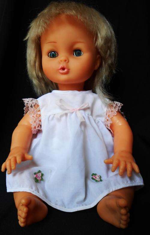 collectable FirstLove/BabyLove doll with hard plastic Body 40cm Original clothes