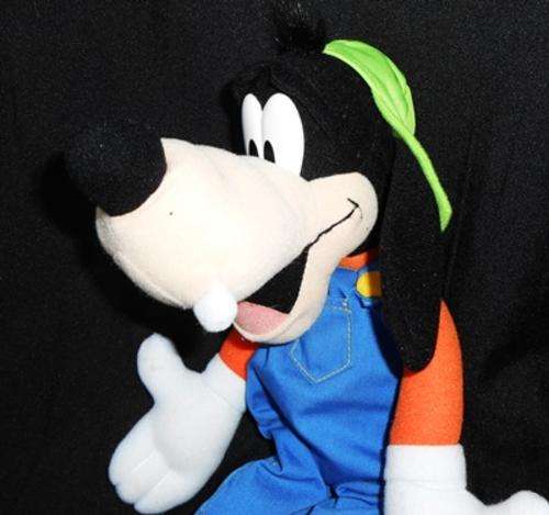 Collectable large Goofy (Disney?)soft toy 46 cm