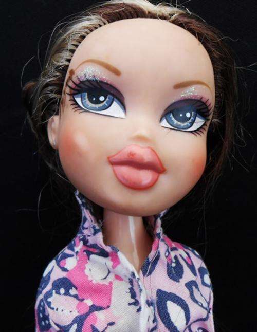 Bratz girl Doll made by MGA