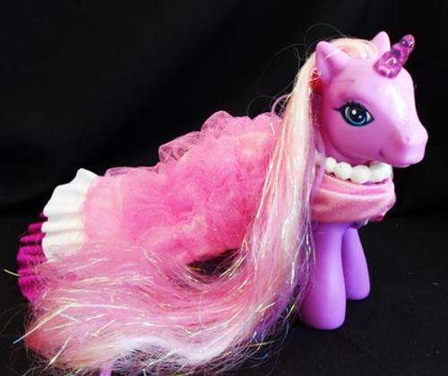 My Little Pony Lily Lightly Light Up Unicorn with Eyes that blink and Cape, Purple