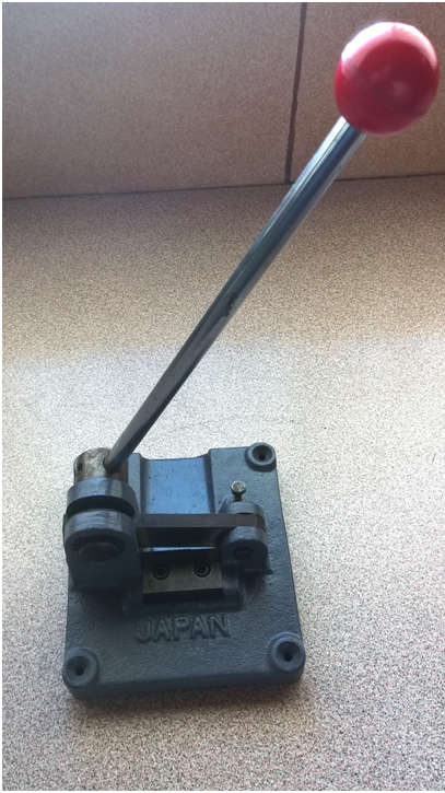 Jeweller's equipment/tools * used* Bench cutter/guillotine * good condition * R 155,00.