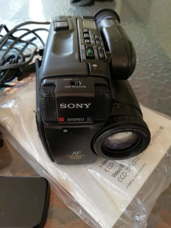 Sony Hi8 CCD-TRV91E video camera. PLEASE READ DESCRIPT - NB NB NB! For collection in PTA only please