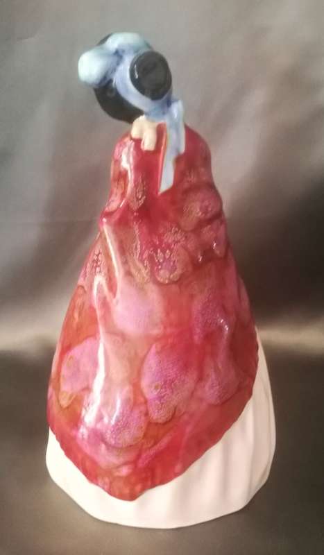 Royal Doulton Figurine `Paisley Shawl`