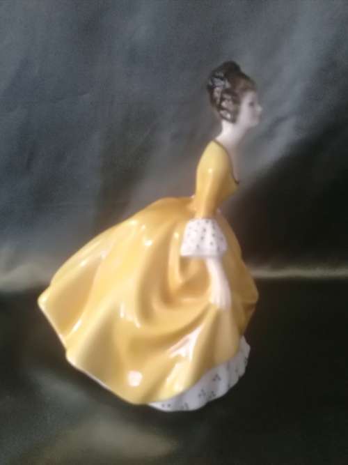 Royal Doulton Figurine `Coralie`