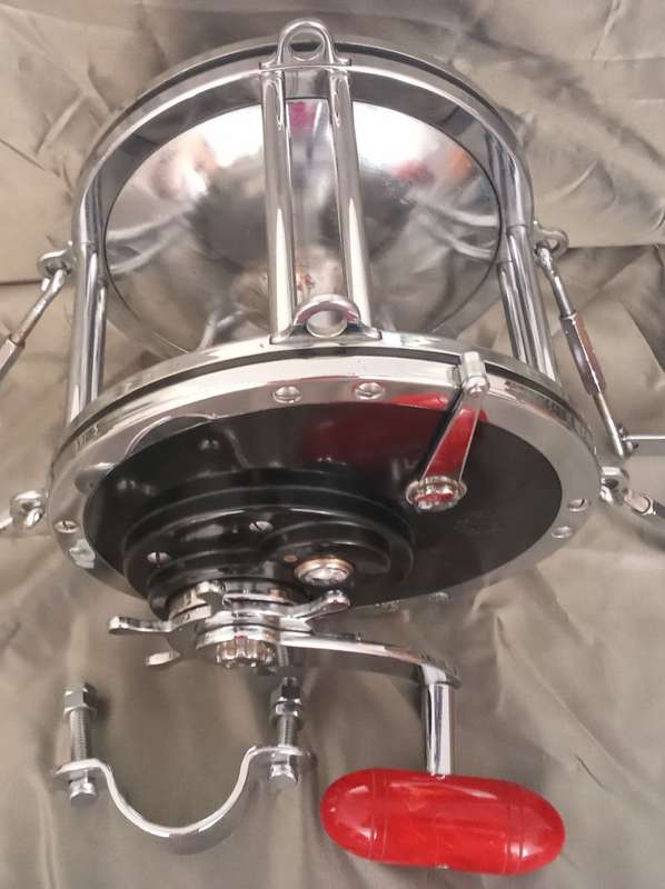 PENN 14/0 (117) SENATOR BIG GAME REEL