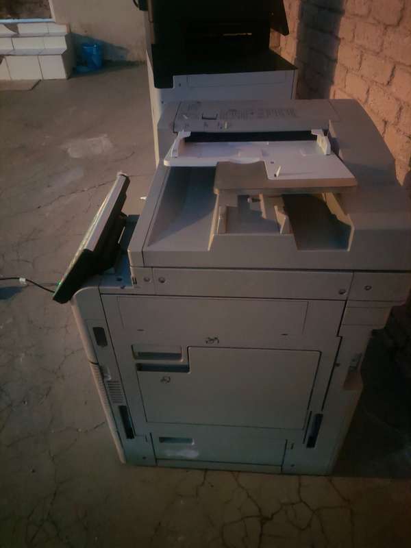 Heavy duty Canon ImageRUNNER ADVANCE C3320i