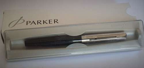 Parker Jotter Fountain Pen. New Old Stock. In Box Brand New. Free black ink cartridge!