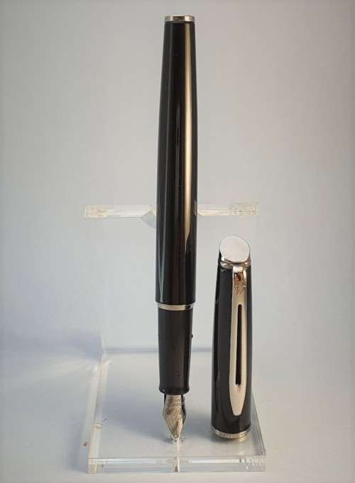Waterman Hemisphere Fountain Pen. Black with silver trim. Free Courier Service.