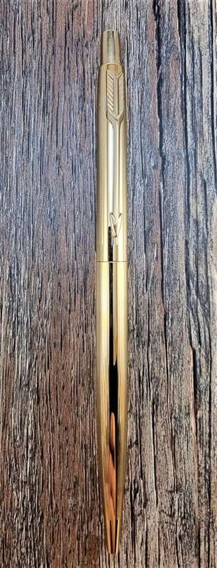 Vintage Pen Sale #10. Gold Parker Classic Ballpoint Pen.