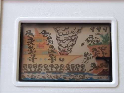 Nintendo Game and watch. Lifeboat. Multiscreen. Very Good Condition.