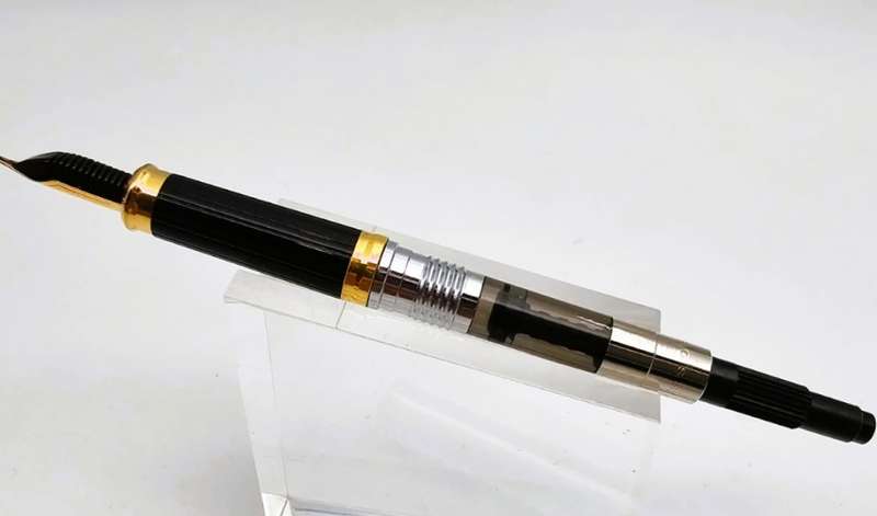 Vintage Cross Chrome Fountain Pen. Stunning Condition!