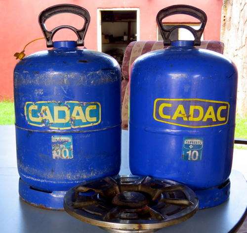 2 x Cadac Gas Cylinders plus read!