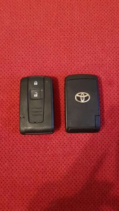 Toyota 2 Button Smart Key Shell Casing Fob with blank blade for Corolla Verso Prius, R180 each