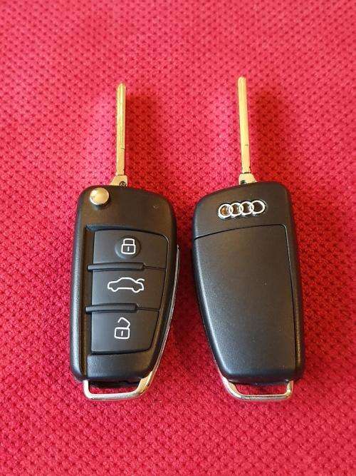 AUDI 3 Button Flip Remote Key Shell, HAA Blade, Brand new, R140 each