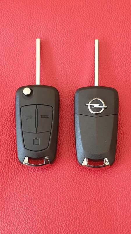 OPEL 3 Button Remote Flip Key with PCF7946 Transponder Chip