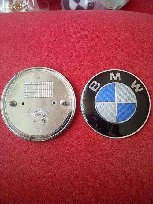 BMW Blue Carbon Fibre Bonnet/Boot Emblem Badge Decal, 82mm & 74mm, R120