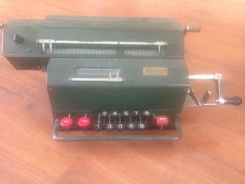 FACIT ADDER MECHANICAL CALCULATOR