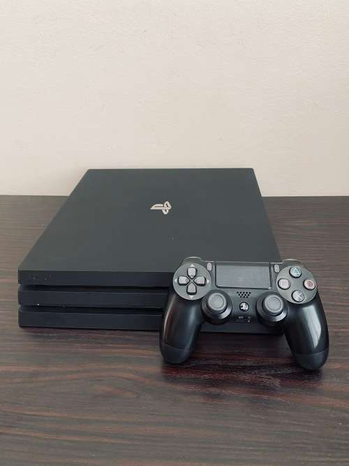 PS4 PRO 1TB