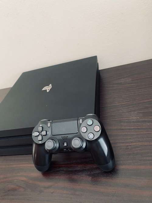 PS4 PRO 1TB