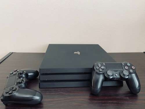 PS4 PRO 1TB
