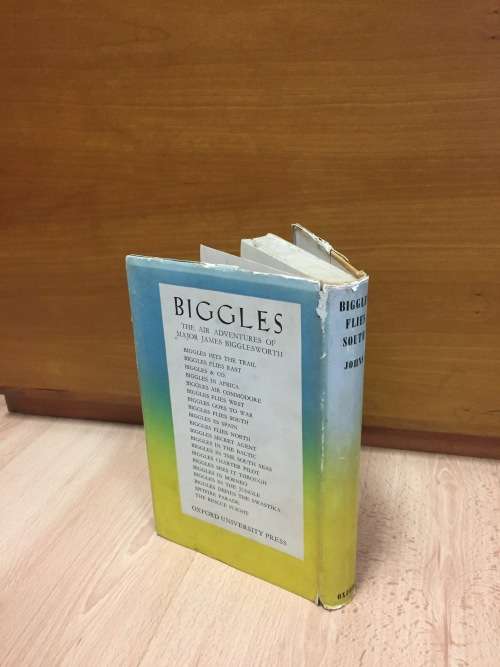 Biggles Flies South by Captain W E Johns Reprinted 1946 with Dust Jacket