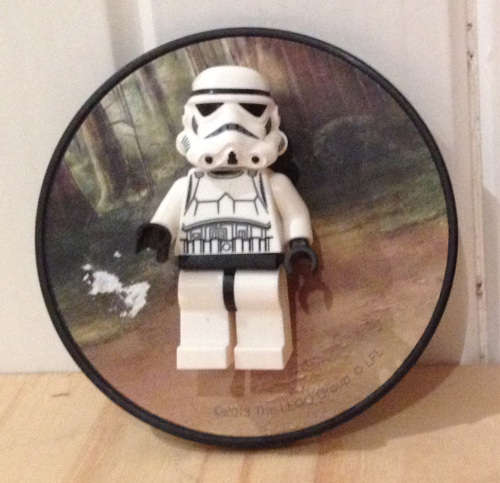 LEGO Star Wars figure magnet - Stormtrooper with blaster and removable helmet