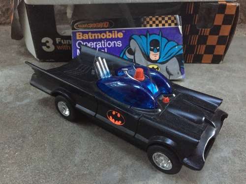 BATMAN 1960s TV SHOW BATMOBILE Remote Control car Azrak Hamway toys 1977 George Barris design