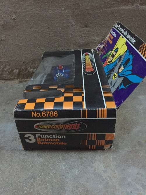BATMAN 1960s TV SHOW BATMOBILE Remote Control car Azrak Hamway toys 1977 George Barris design