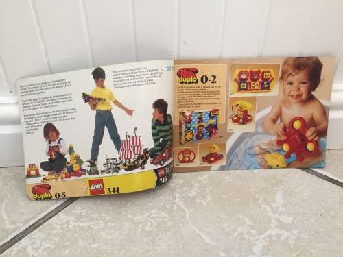 Original LEGO 1990 Catalogue - features LEGO city,  space sets