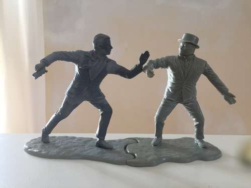 JAMES BOND GOLDFINGER movie 007 and Oddjob figures model kit 1 in 12 scale AIRFIX models 1998