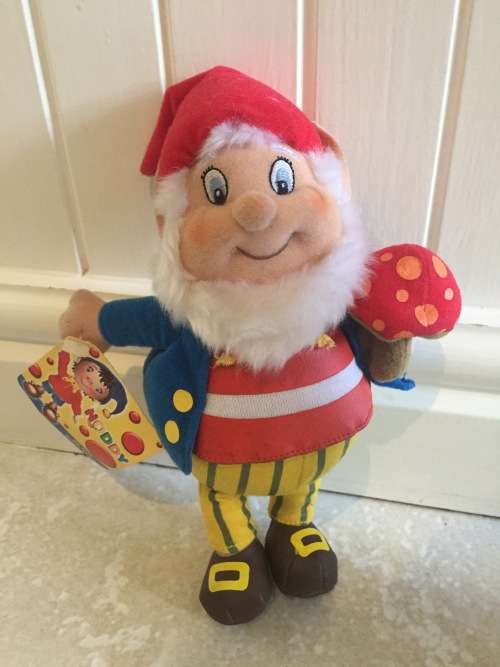 Noddy BIG EARS plush toy - detailed outfit
