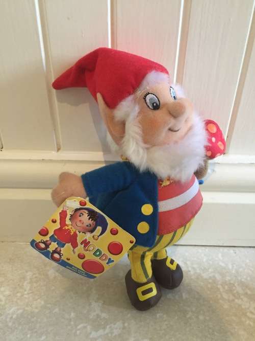 Noddy BIG EARS plush toy - detailed outfit