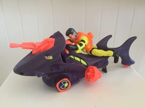 The JAMES BOND junior animated show Action Figure collection 1990s Hasbro toys