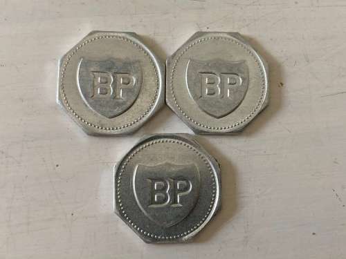 BP Modern SA Sporting Greats collector x 3 tokens 1970s