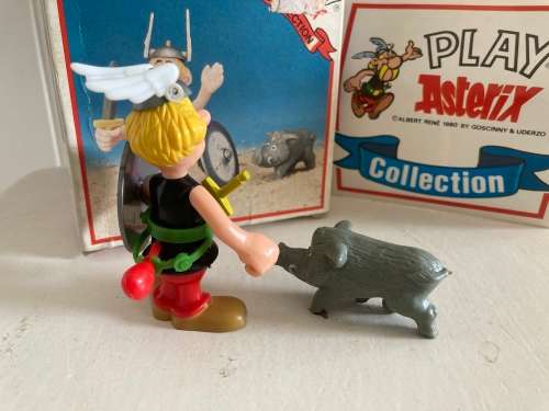 Vintage ASTERIX and OBELIX Action Figures mint in box from 1980 Asterix Play series by Toy Cloud